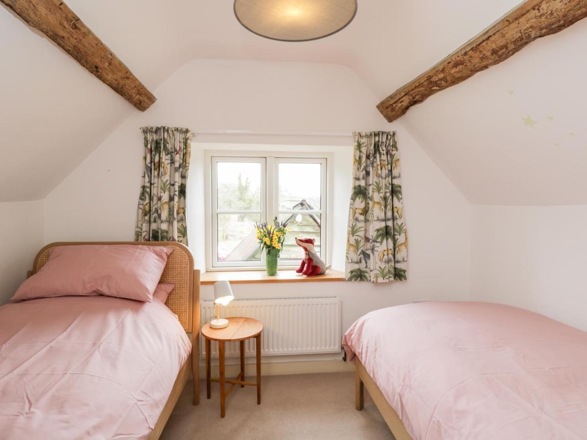 High Cogges Farm Holiday Cottages Witney Esterno foto