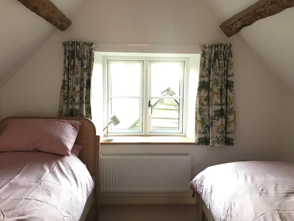 High Cogges Farm Holiday Cottages Witney Esterno foto